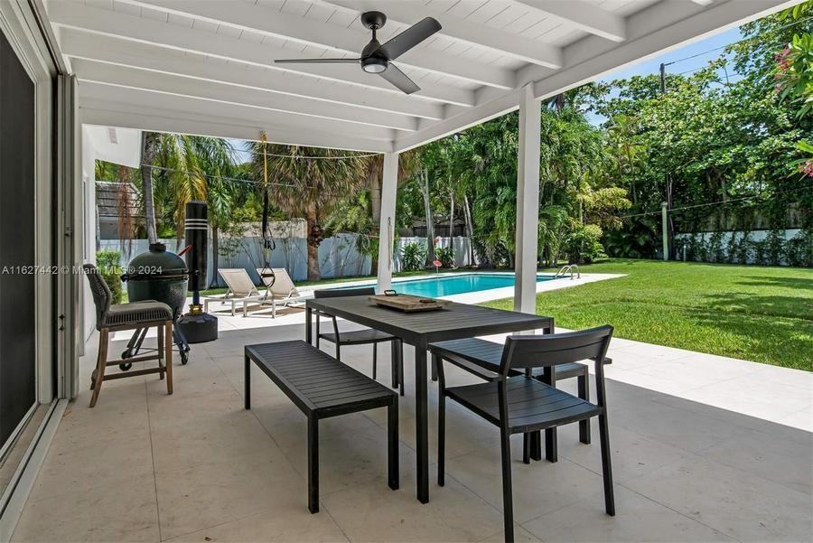 49 N Shore Dr - Photo 2 of 12