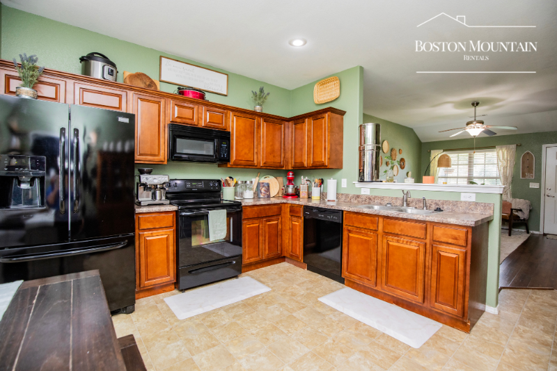 1121 S Apollo Dr - Photo 5 of 17