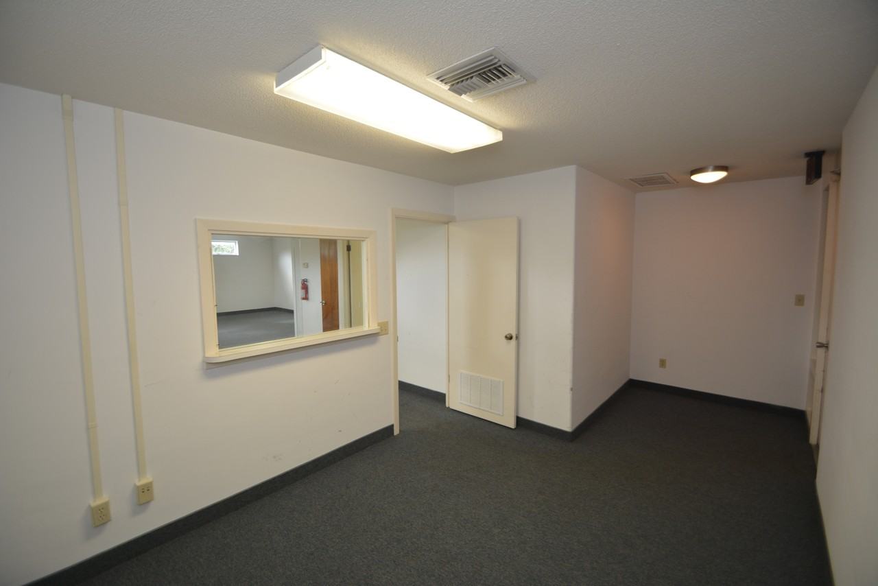 523 N Peninsula Dr - Photo 3 of 6