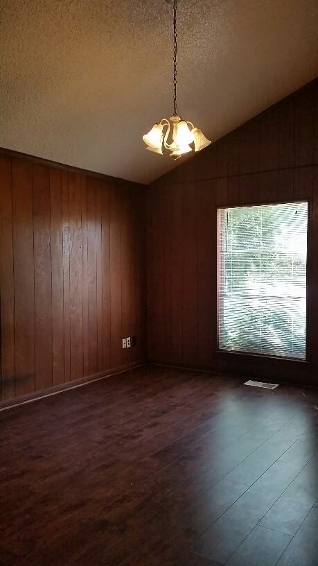 5827 Columbia Ave - Photo 2 of 6