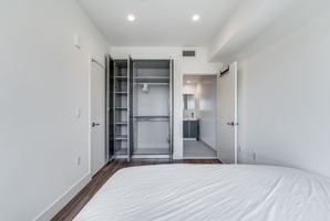 featured image of 5460 Fountain Ave