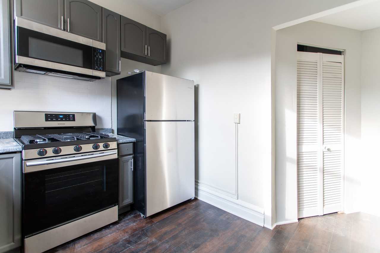 3925 N Lincoln Ave #3D - Photo 3 of 22