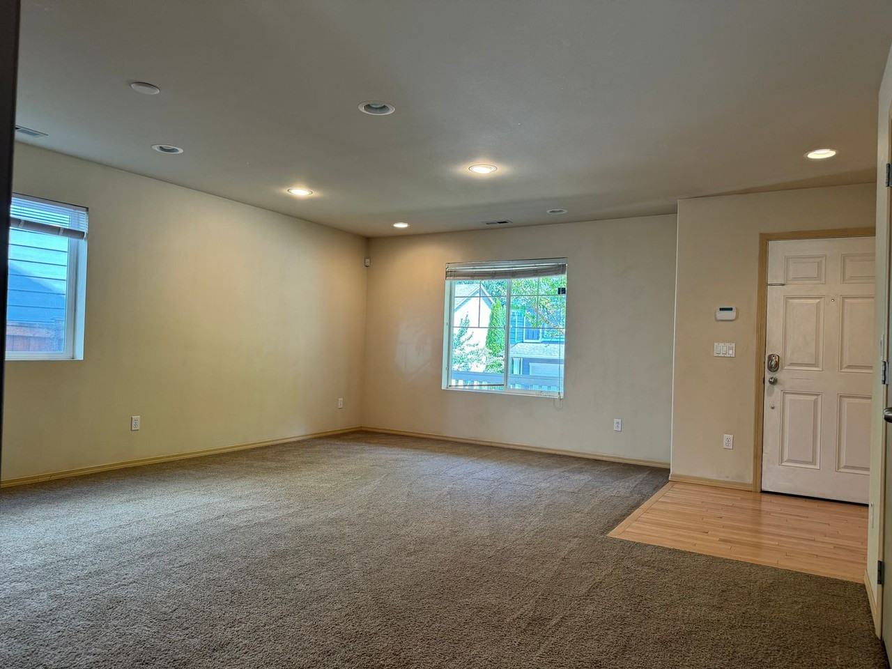 11720 60th Ave Se - Photo 2 of 31