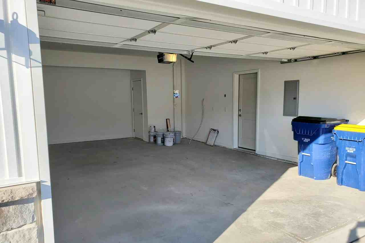 210 Wilson St - Photo 2 of 7