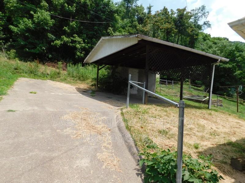 178 Boomer Hill Road - Photo 3 of 20