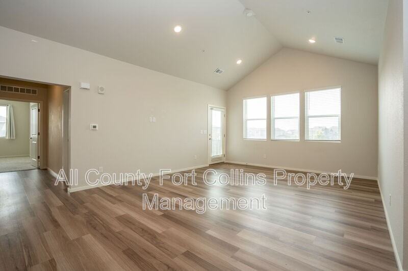 2614 Conquest St #F - Photo 2 of 19
