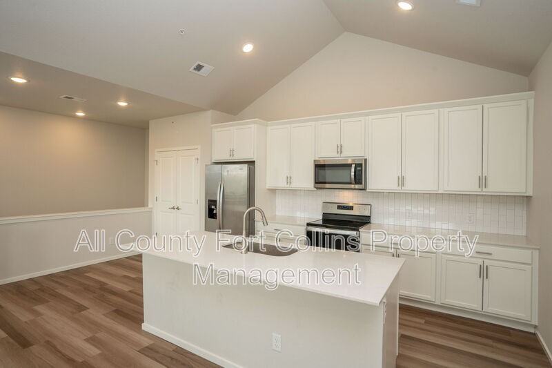 2614 Conquest St #F - Photo 5 of 19