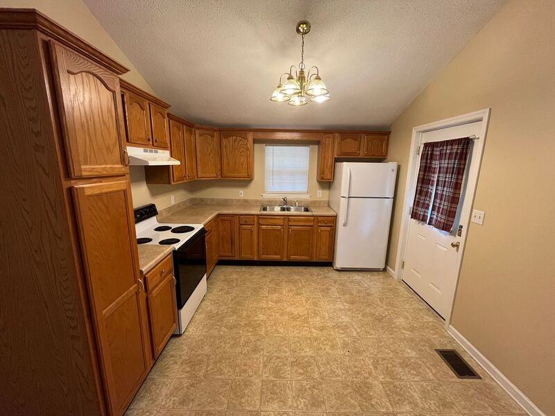 2103 Bream Ln - Photo 3 of 23