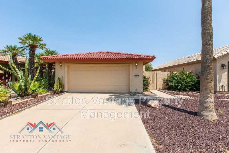 2086 N Sweetwater Dr - Photo 2 of 50
