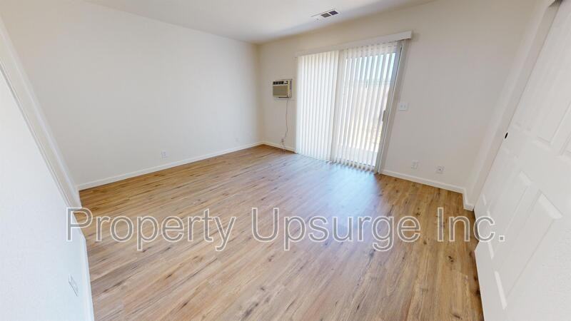 1300 Howard Ct - Photo 2 of 11