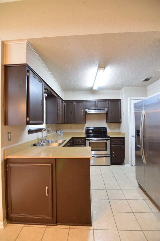 5402 Birdcreek Dr - Photo 4 of 17