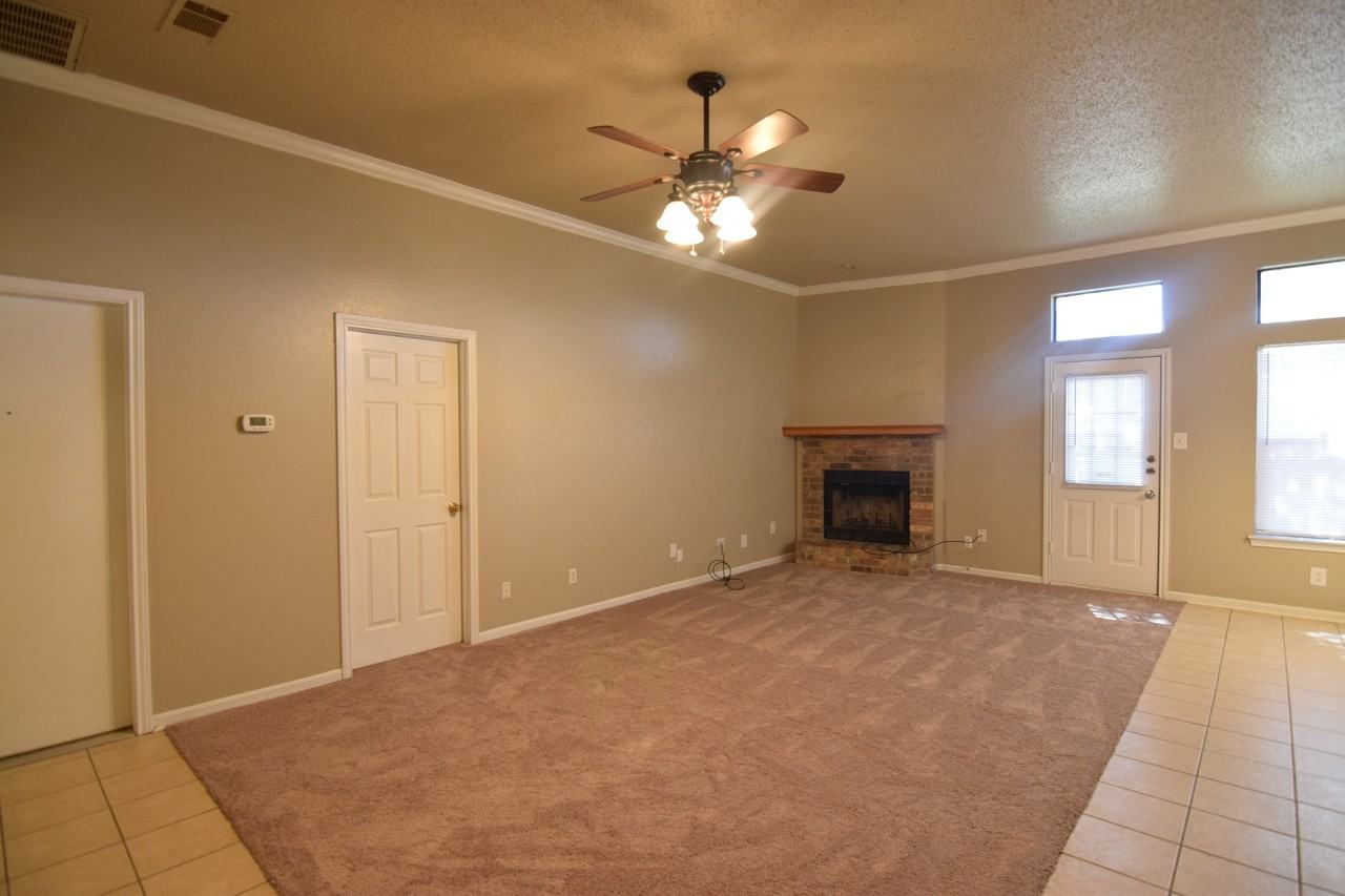 5402 Birdcreek Dr - Photo 6 of 17