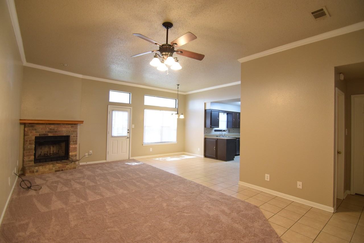 5402 Birdcreek Dr - Photo 7 of 17