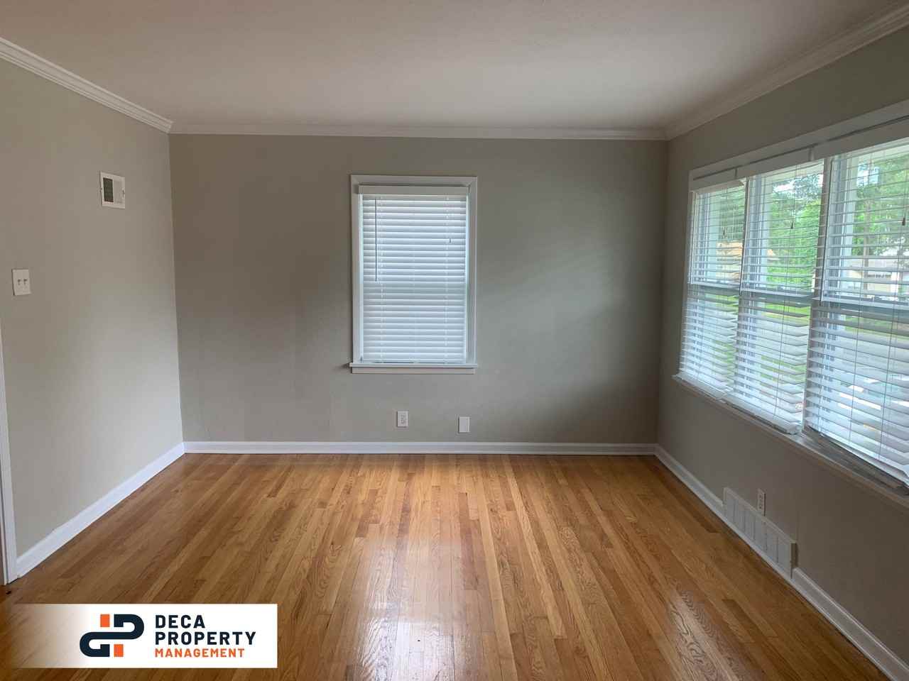 2225 Wismer Ave - Photo 2 of 15