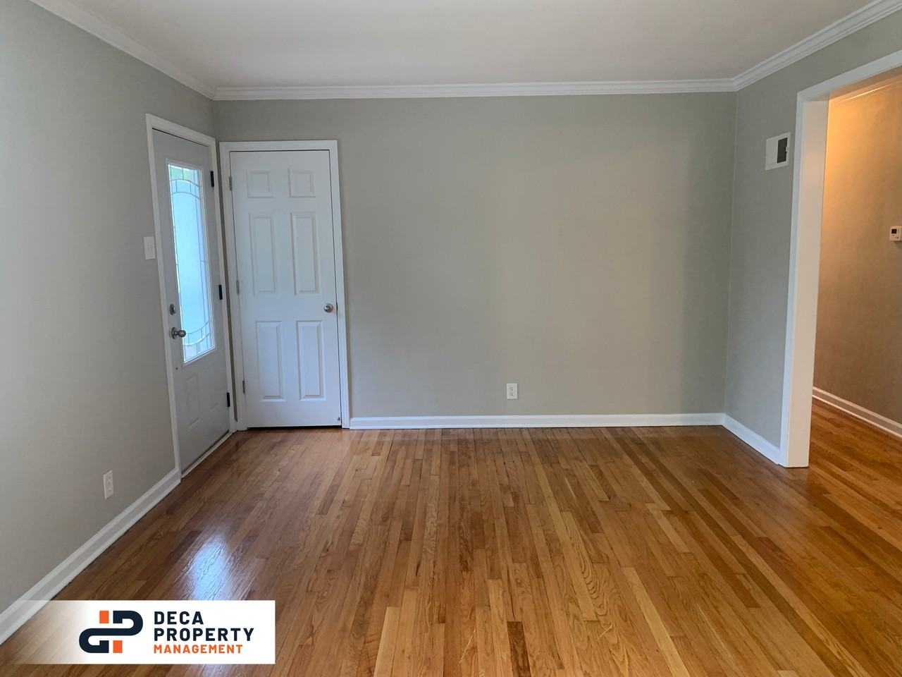 2225 Wismer Ave - Photo 3 of 15