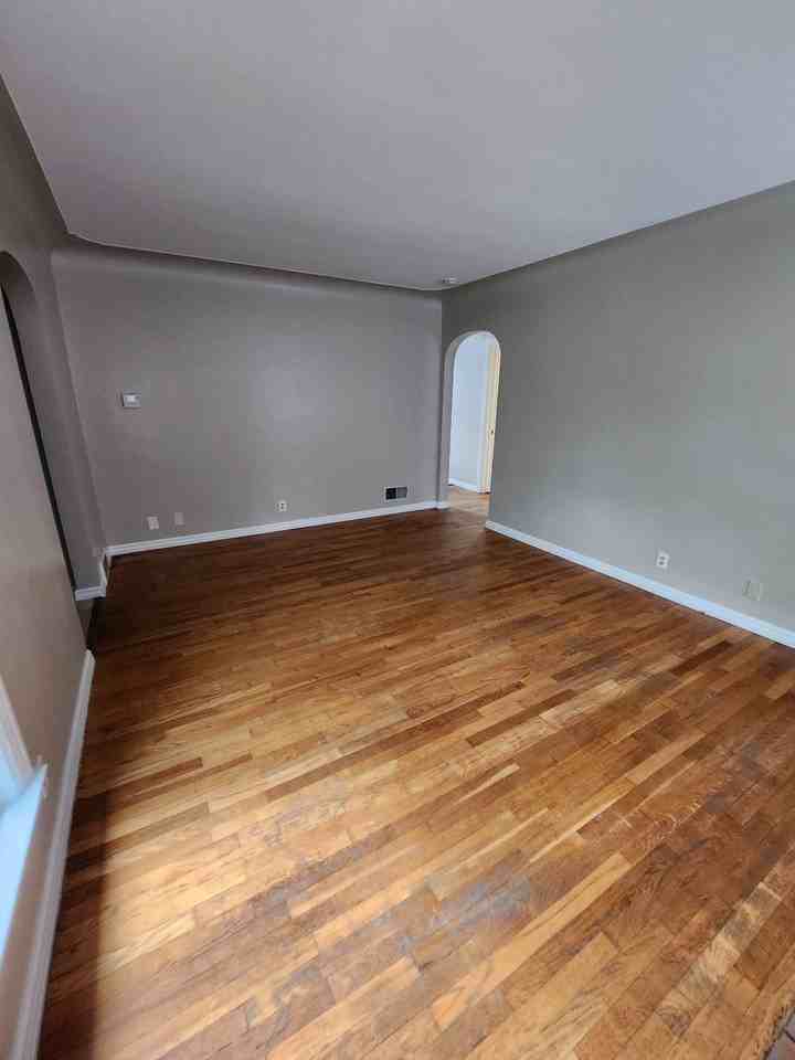 1114 Griswold St Se - Photo 3 of 20