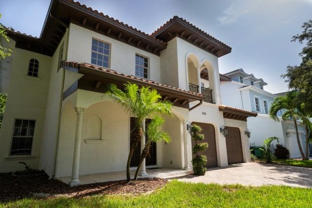 3915 W Kensington Ave - Photo 3 of 49