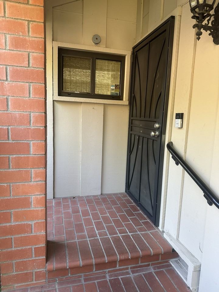 442 Hartnell Pl - Photo 2 of 20