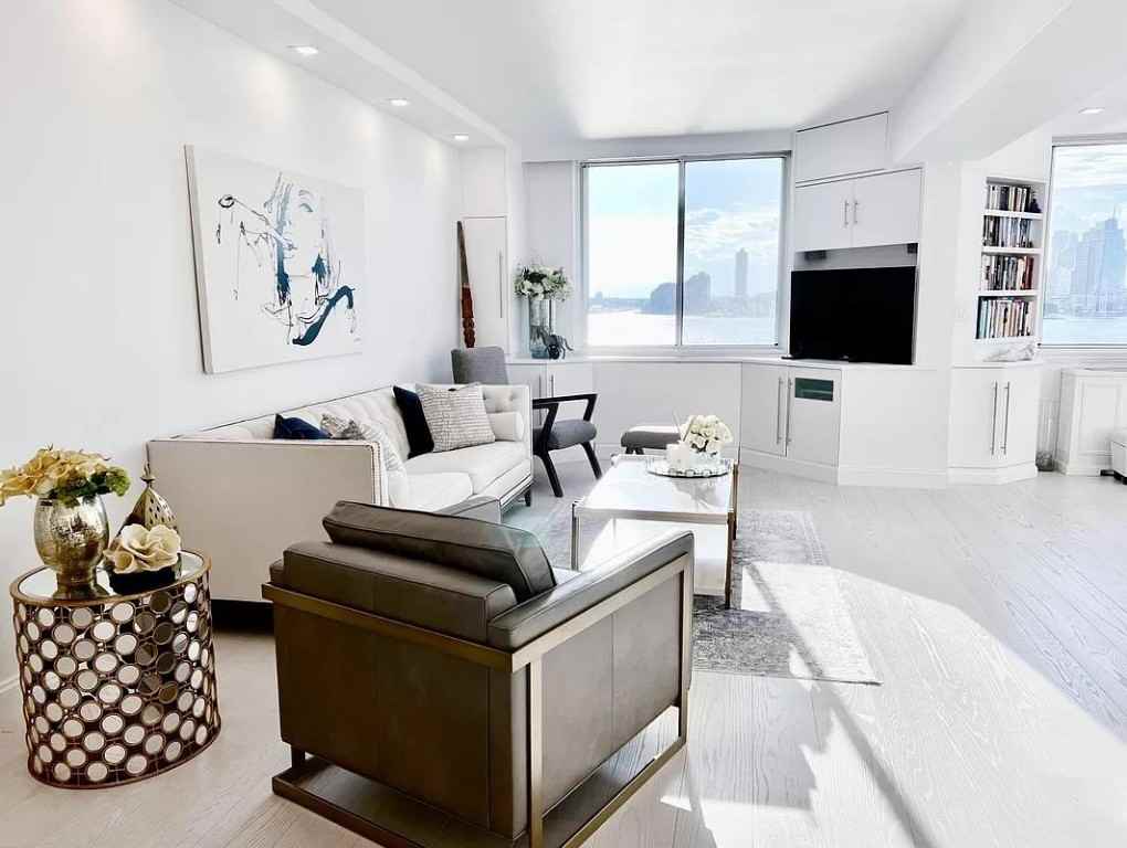 377 Rector Pl #9C - Photo 2 of 13