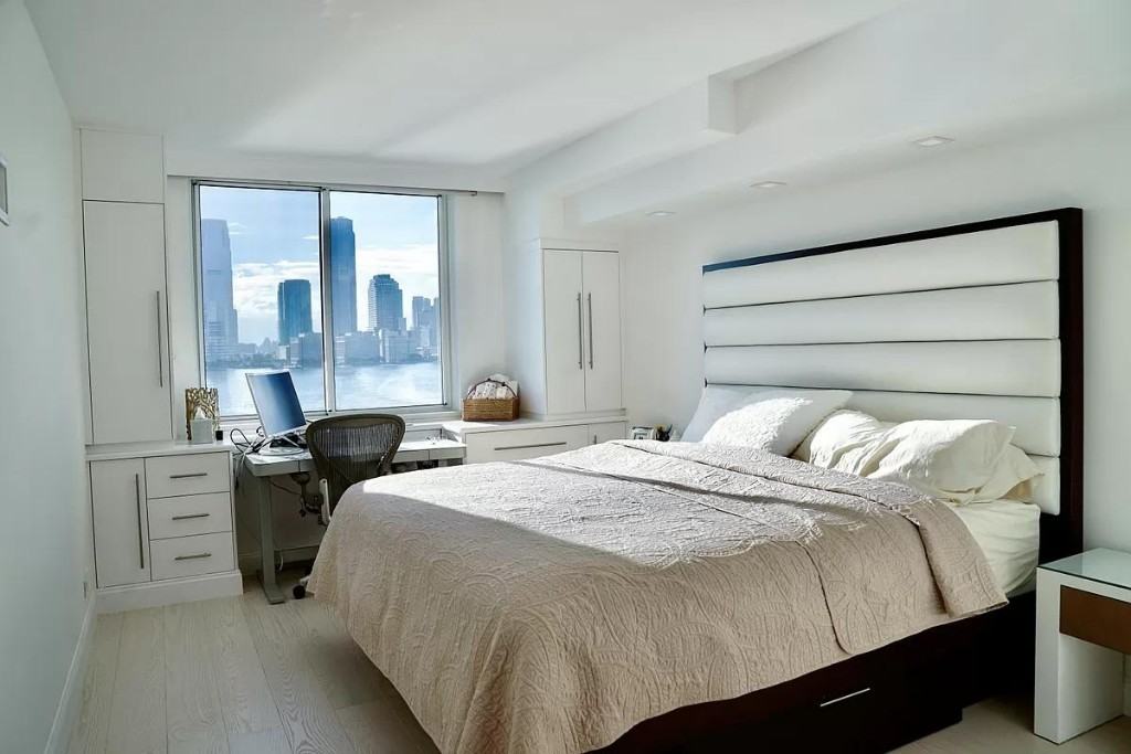 377 Rector Pl #9C - Photo 6 of 13