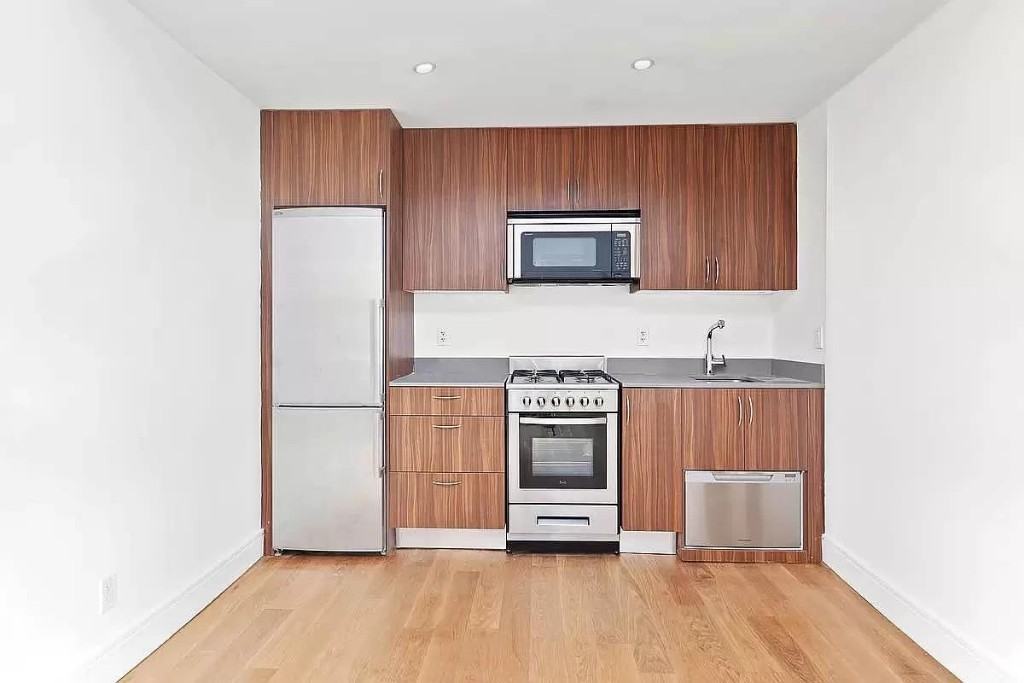 Front St #5F - Photo 4 of 9