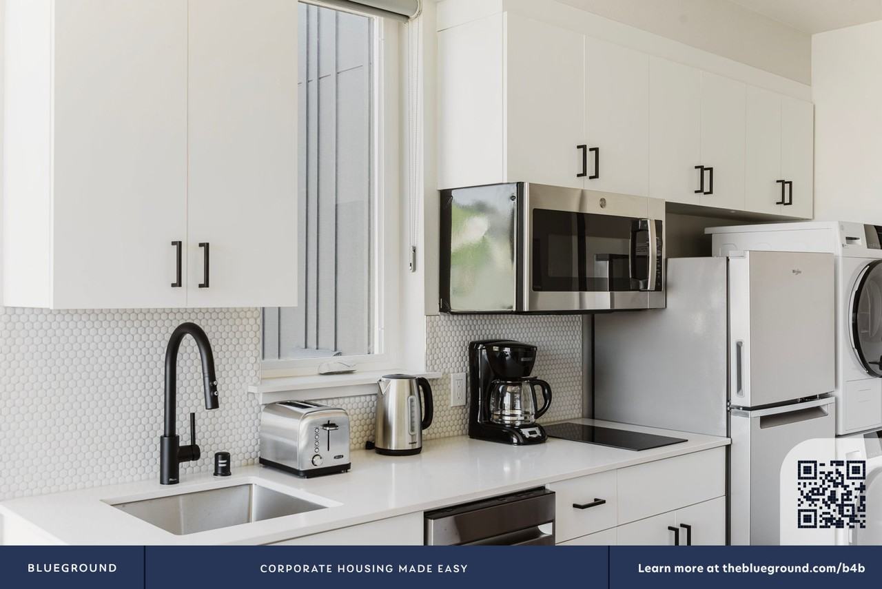 1305 East Marion Street - Photo 6 of 75