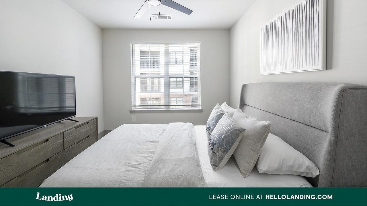 640 21st Ave North - Photo 6 of 50