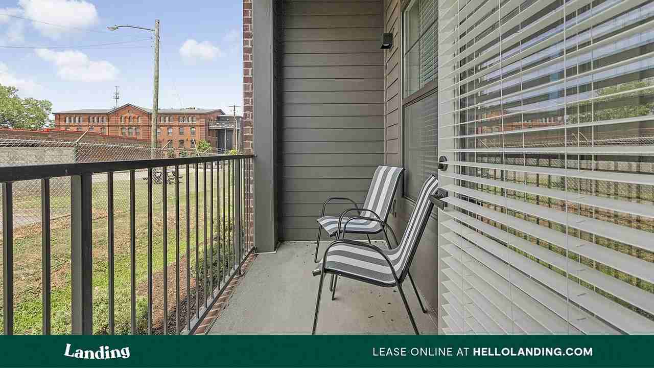 640 21st Ave North - Photo 3 of 50