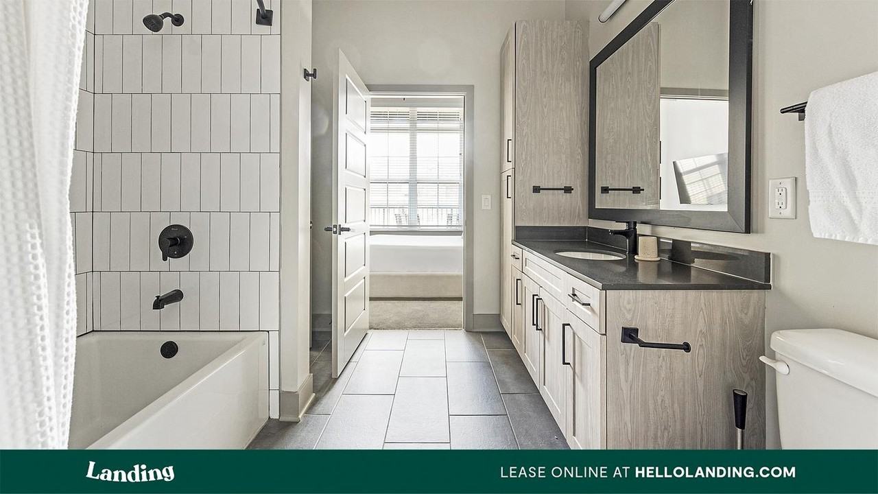 640 21st Ave North - Photo 4 of 50