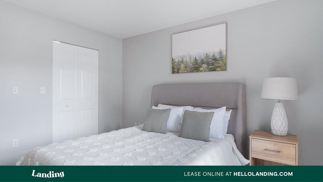 50 Canterfield Pky W - Photo 2 of 46