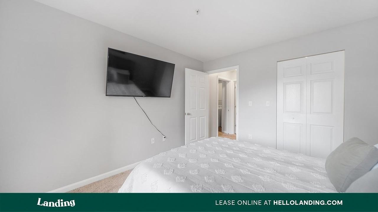 50 Canterfield Pky W - Photo 3 of 46