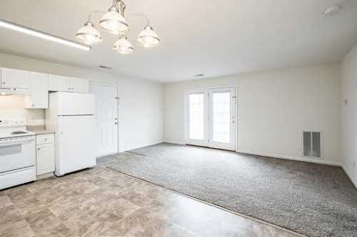 Winter Ridge - Photo 4 of 48