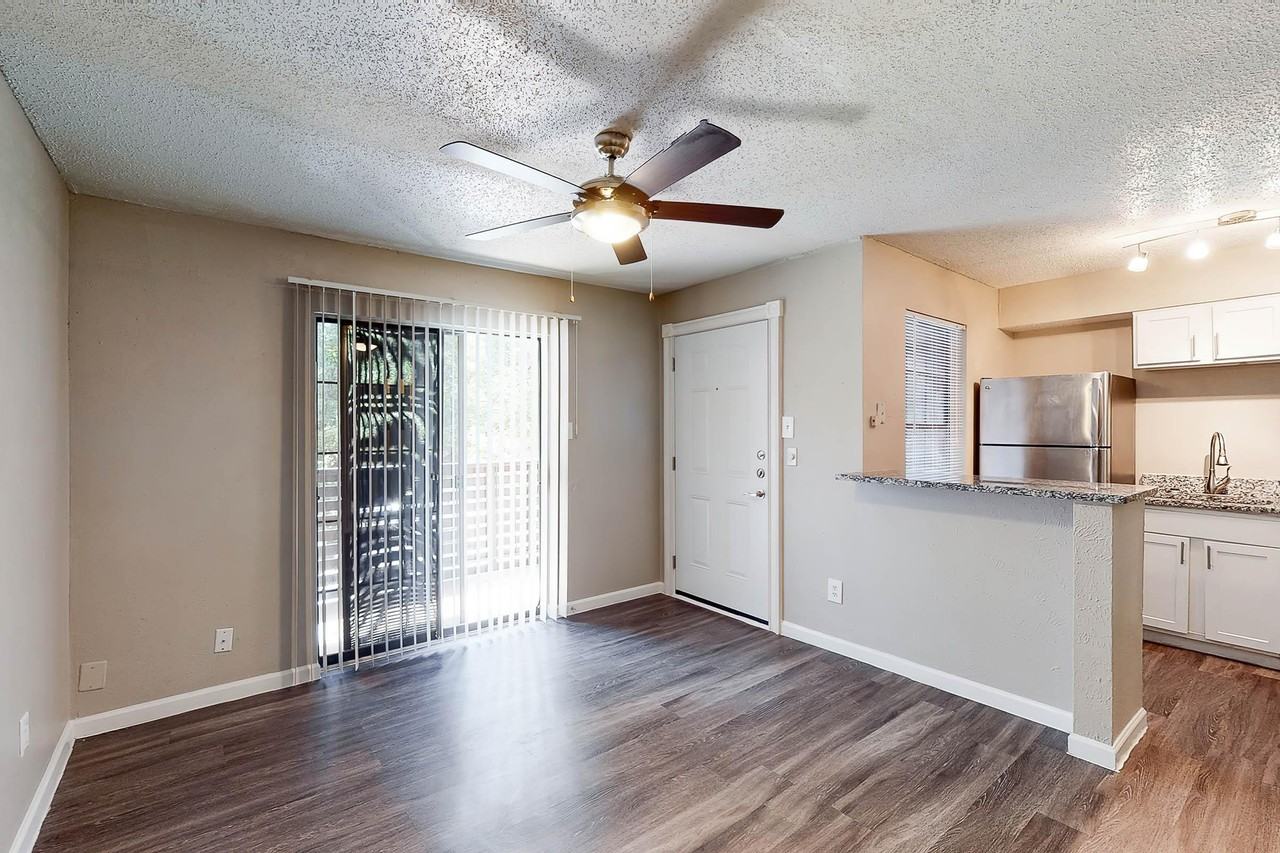 The Vanderbilt Apartments - Photo 5 of 50