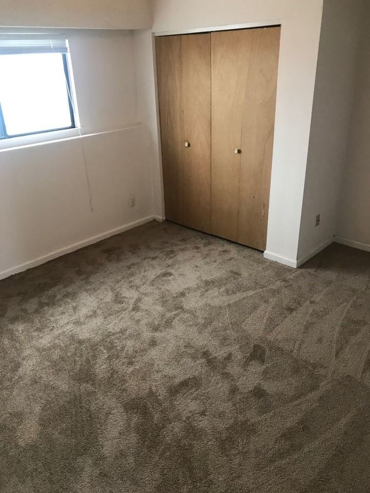 Abbotts Court Apartments - Photo 2 of 23