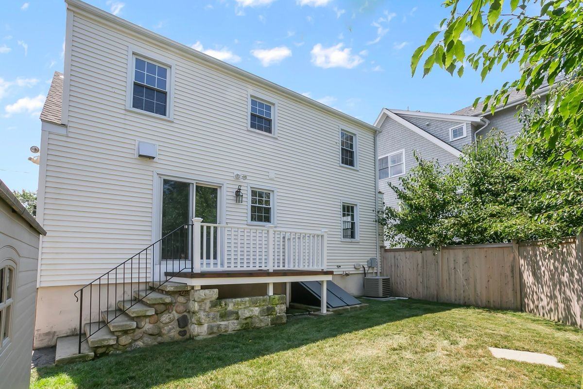 303 Lalley Blvd - Photo 3 of 24