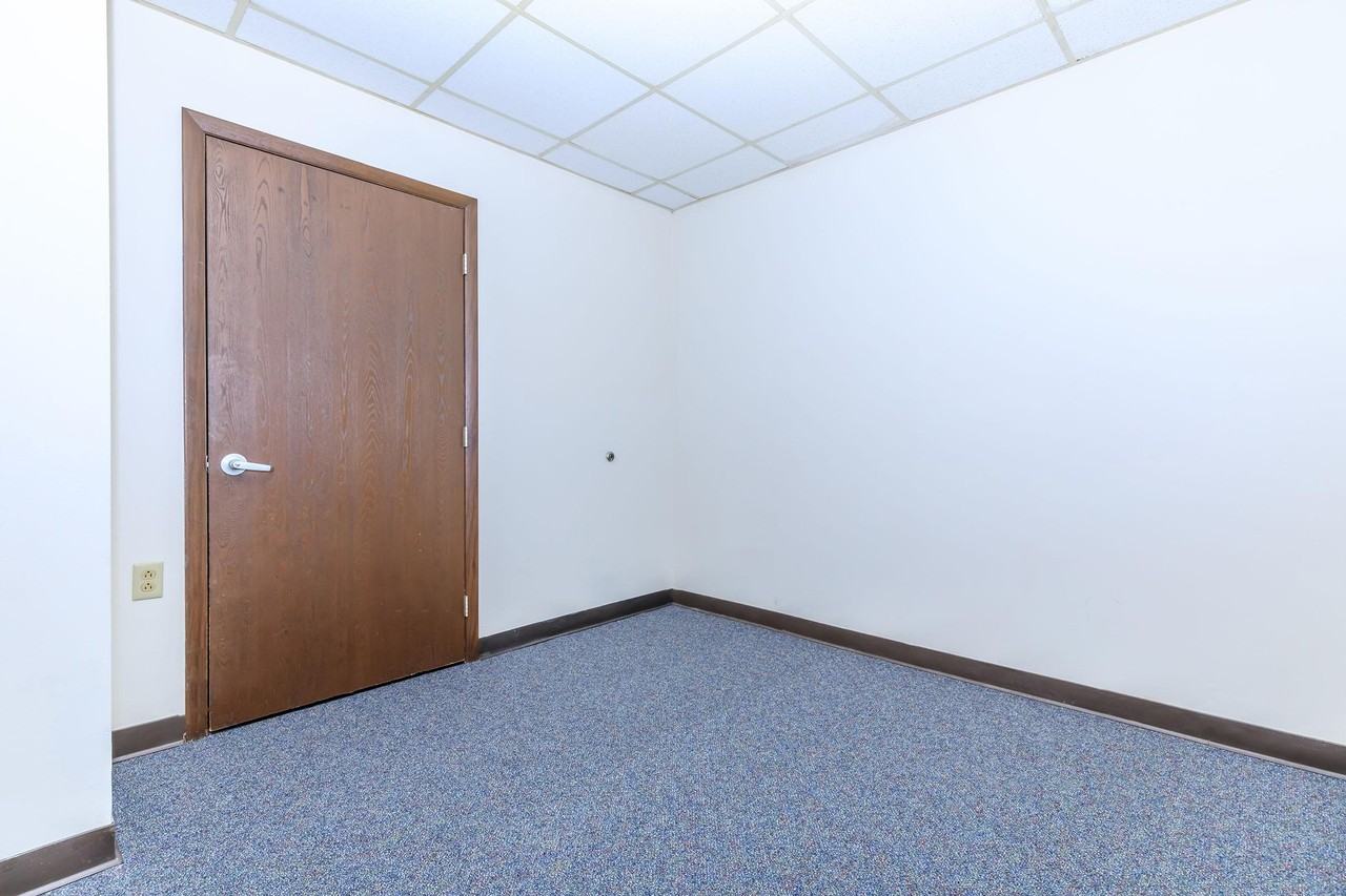 Park Senior - Photo 5 of 26