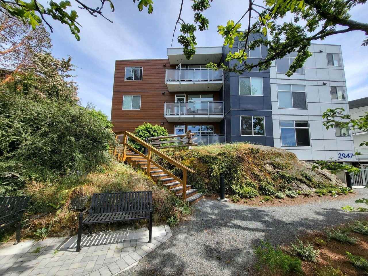 Sky & Oak Apartments 2947 Qu'Appelle St, Saanich, BC V9A 1V3 Zumper
