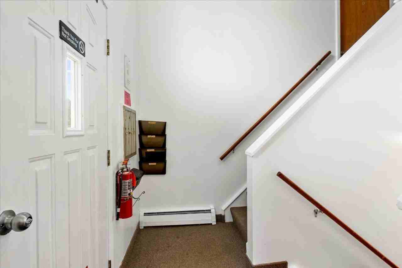 Burke Crest Apartments - Photo 3 of 34