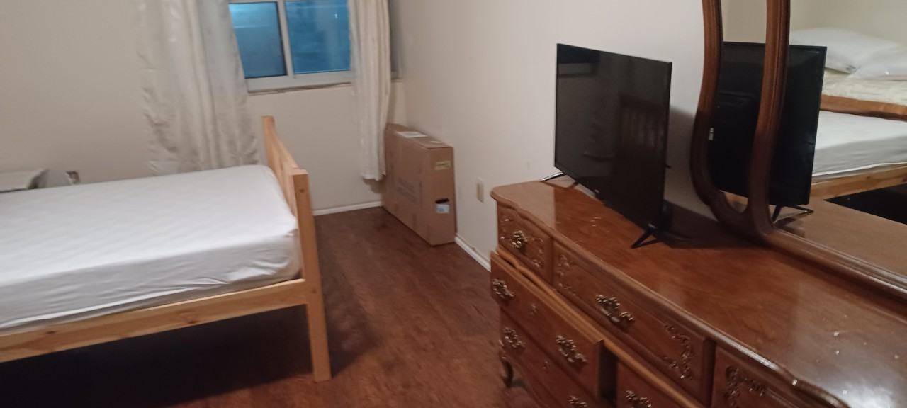 4060 Lawrence Avenue East - Photo 3 of 8