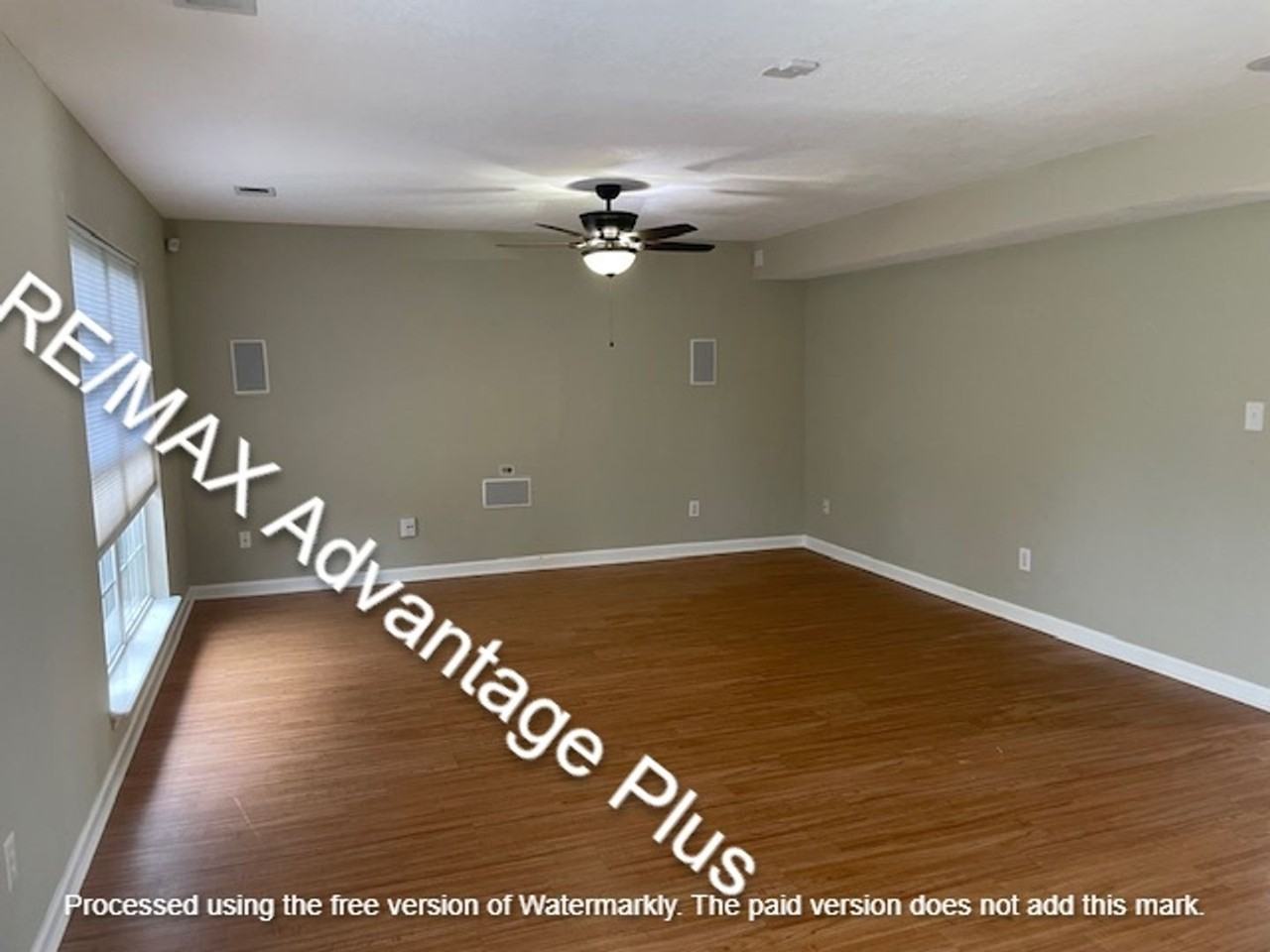 10618 Irvin Pines Dr - Photo 3 of 14