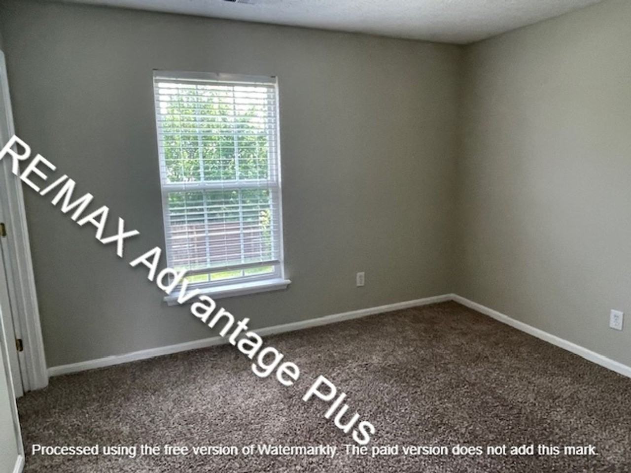 10618 Irvin Pines Dr - Photo 6 of 14