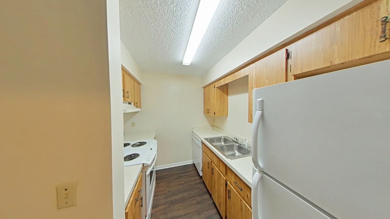 720 Ne 30th Ave #P - Photo 4 of 8