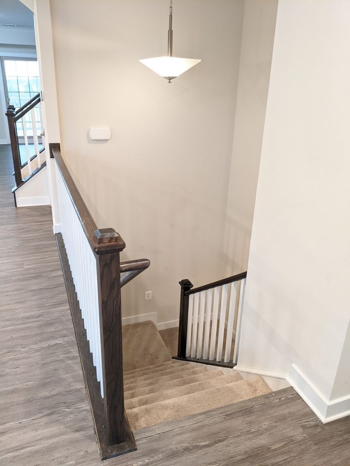6506 Walcott Ln - Photo 4 of 38