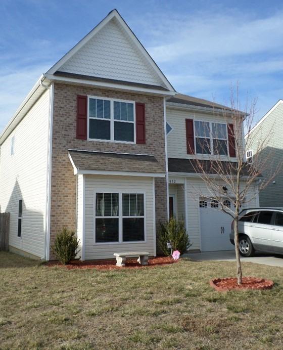 3012 Maura Ct - Photo 2 of 4