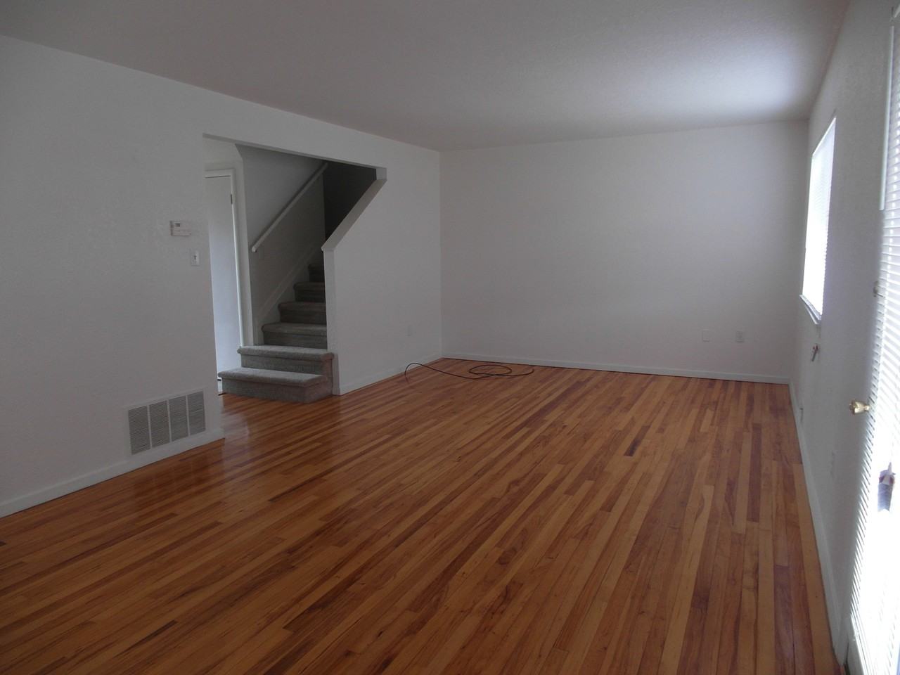 9803B Minnesota St - Photo 4 of 11