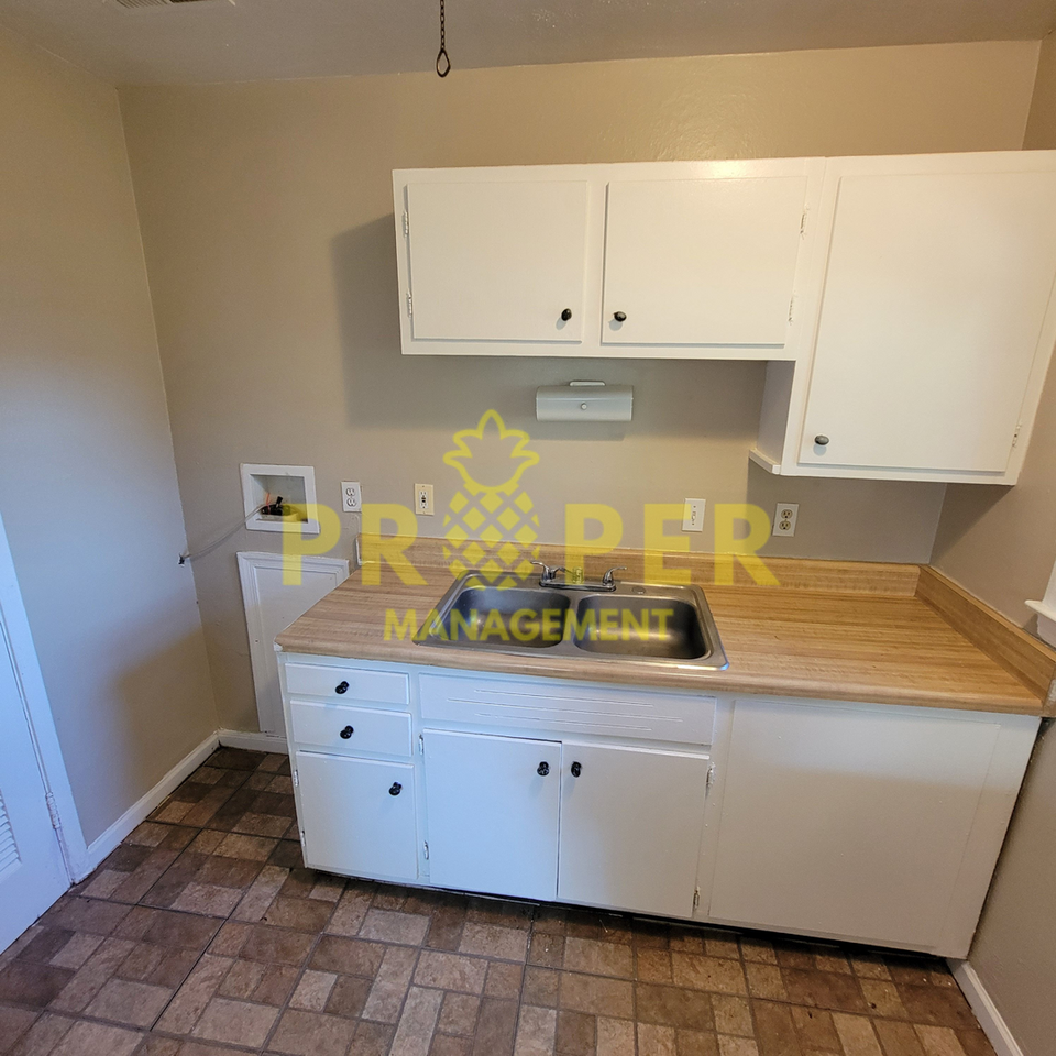 4665 Owens Dr - Photo 3 of 13