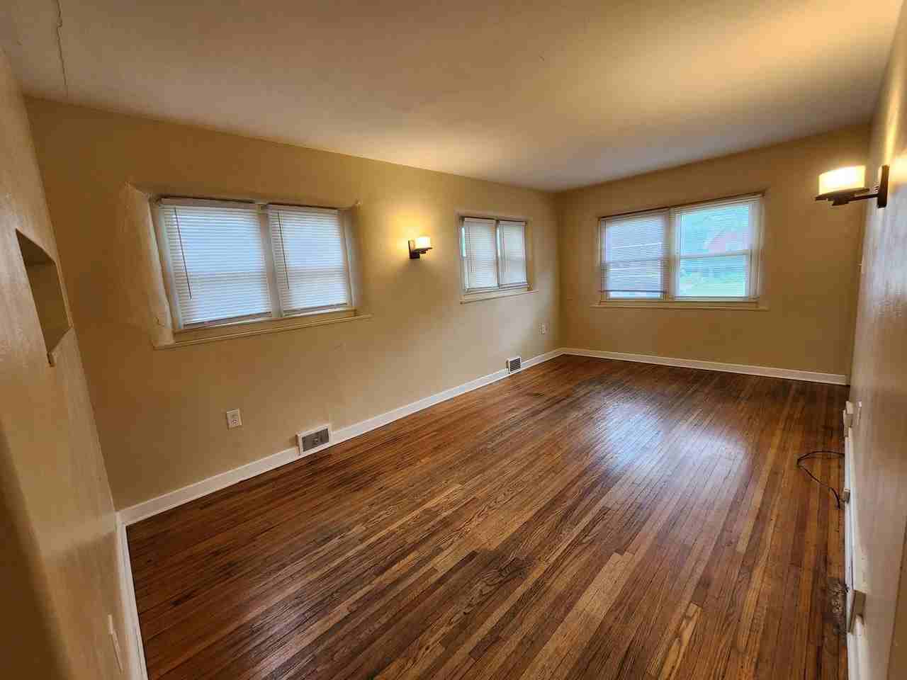 703 Cullom Street - Photo 3 of 11