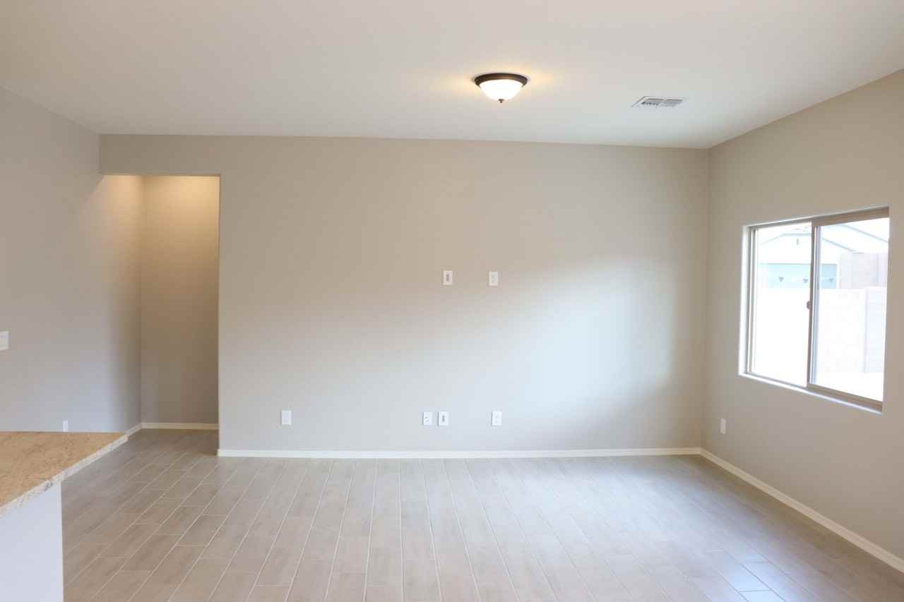 4254 Tinker Dr - Photo 2 of 28