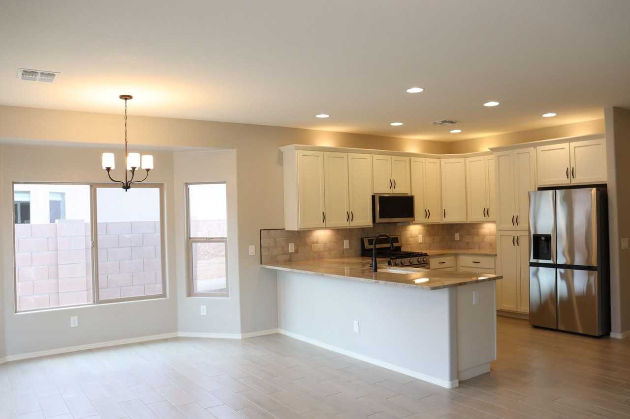 4254 Tinker Dr - Photo 4 of 28