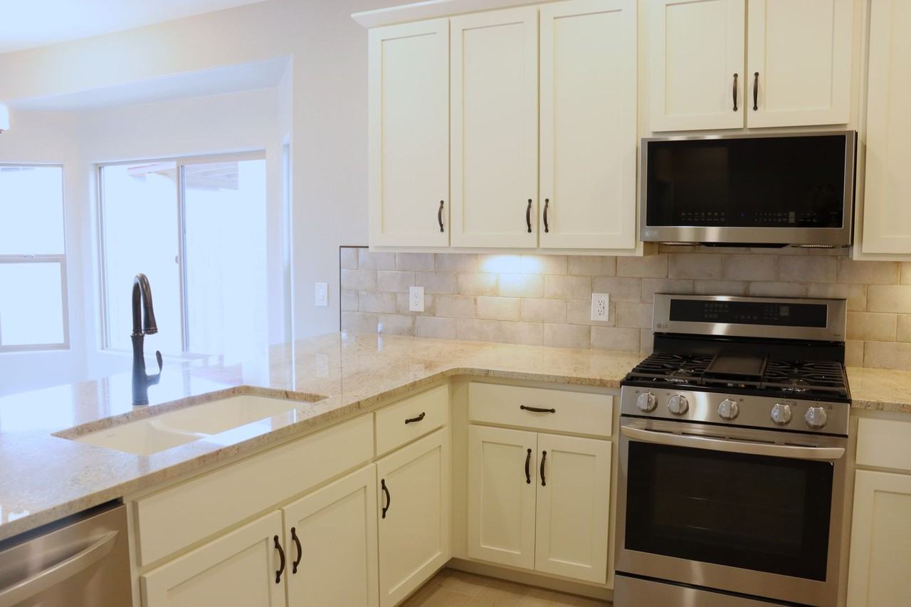 4254 Tinker Dr - Photo 6 of 28